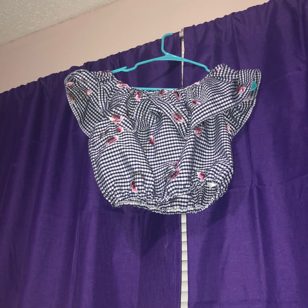 Off the should Crop top shirt